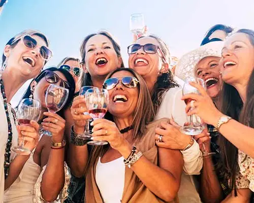 MOM Travel Community